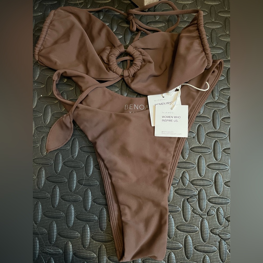 Benoa tahiti set